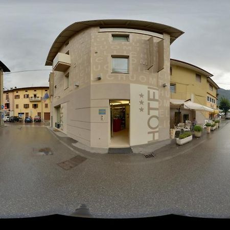 Hotel Cumili Capo di Ponte Екстер'єр фото