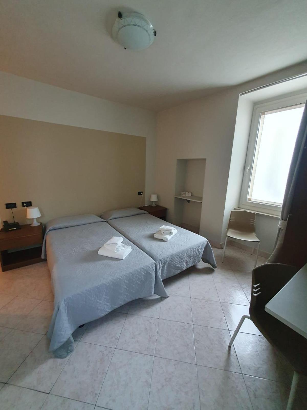 Hotel Cumili Capo di Ponte Екстер'єр фото